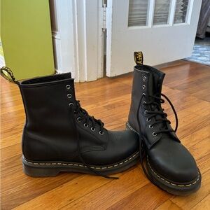Dr. Martens Black 1460 Lace-Up Boots Women’s 9